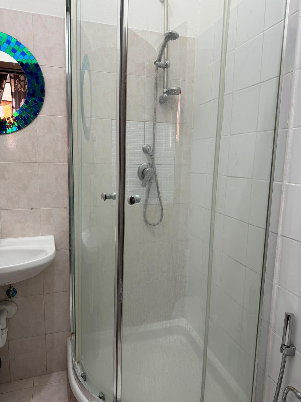 Destination In Rome Hostel Ngoại thất bức ảnh