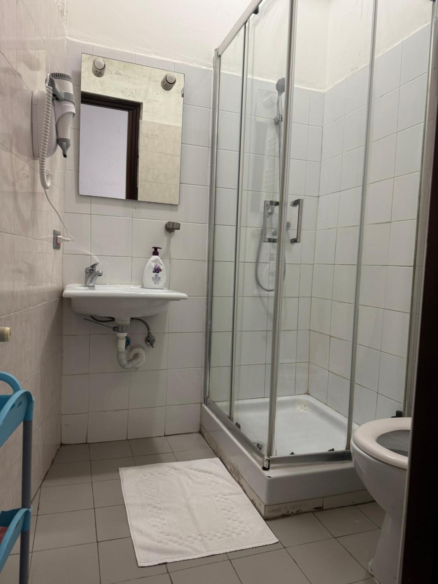 Destination In Rome Hostel Ngoại thất bức ảnh